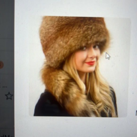 Gorgeous red fox fur pillbox hat with detachable tail, M